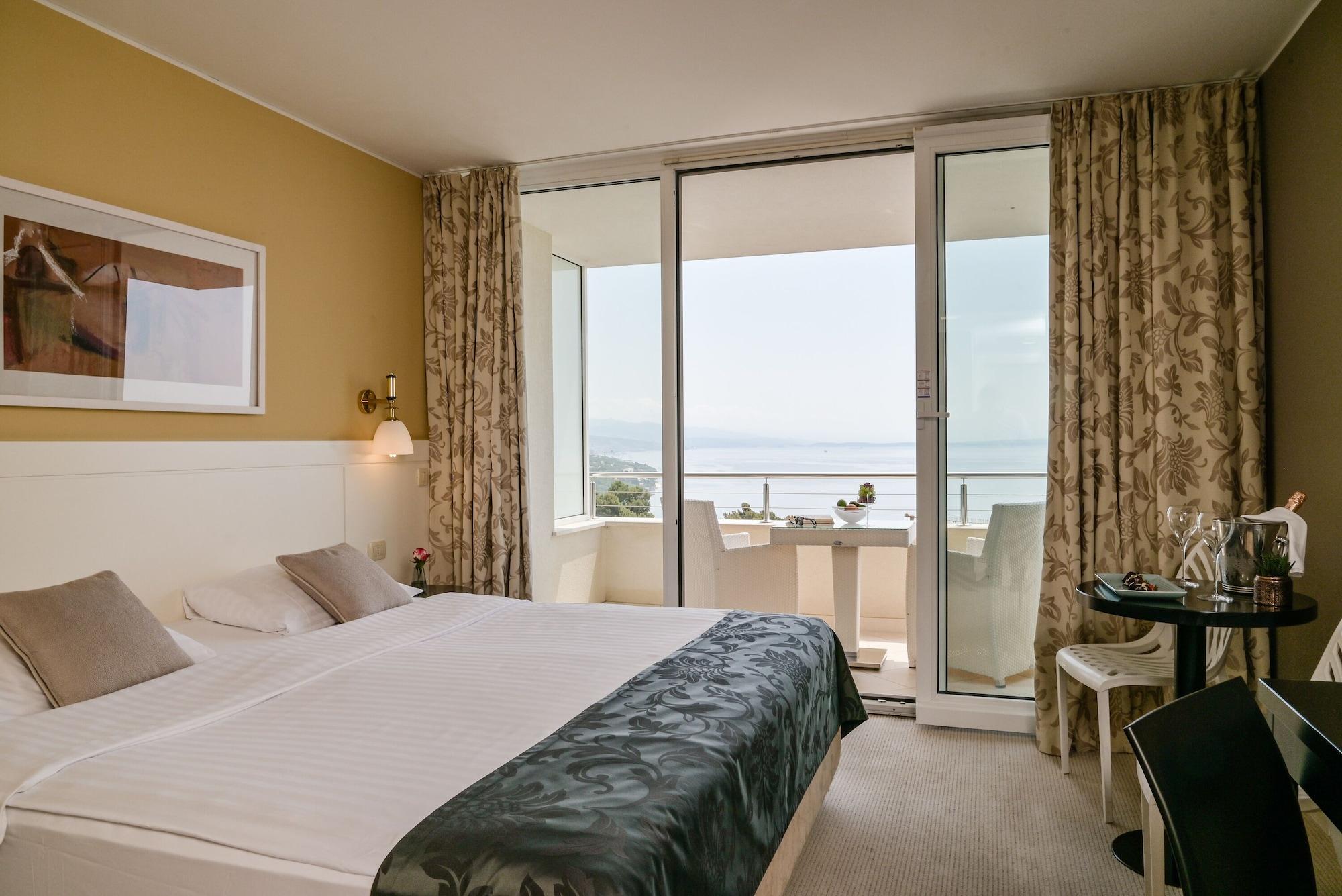 Hotel Laurus - Liburnia Опатия Экстерьер фото