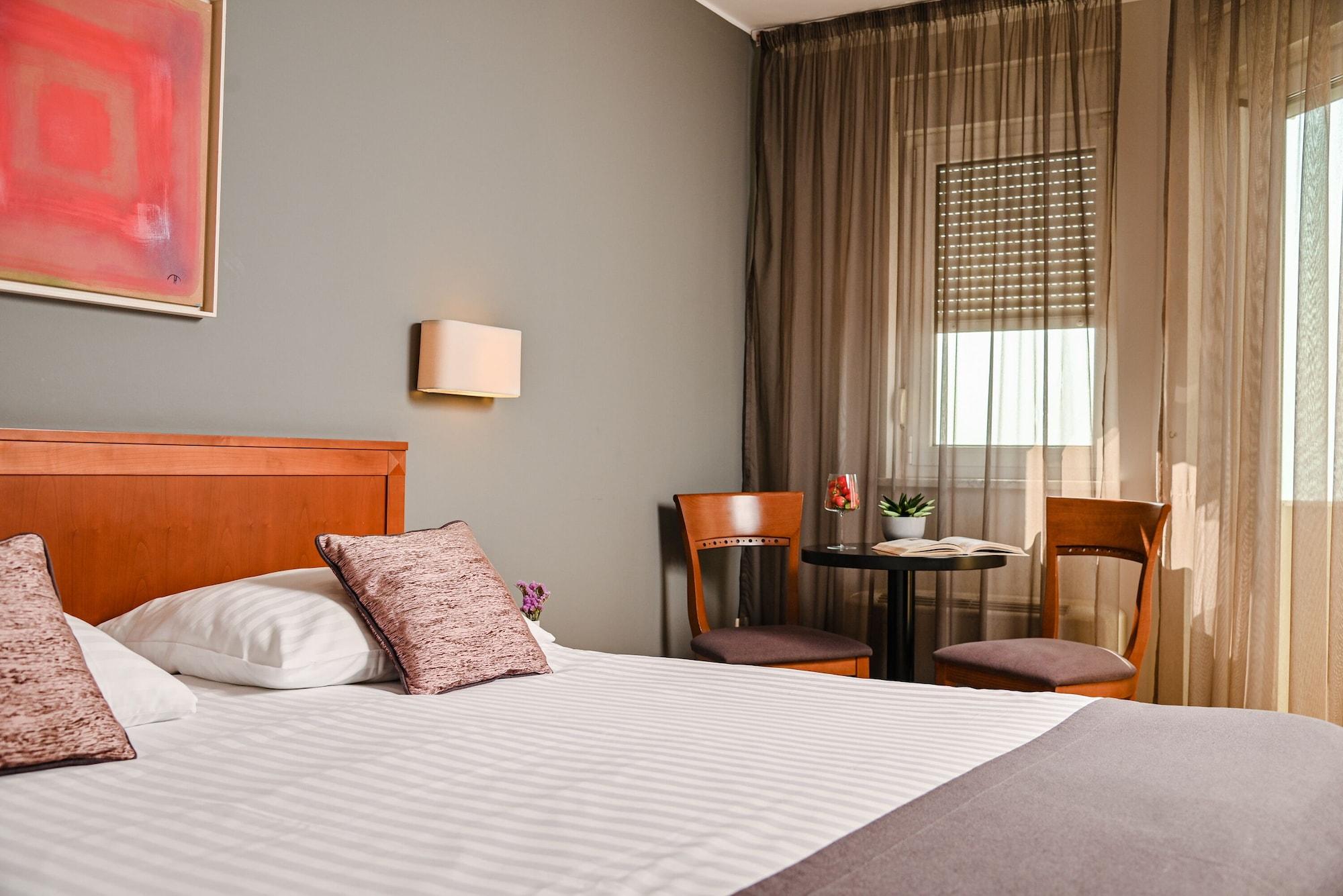 Hotel Laurus - Liburnia Опатия Экстерьер фото