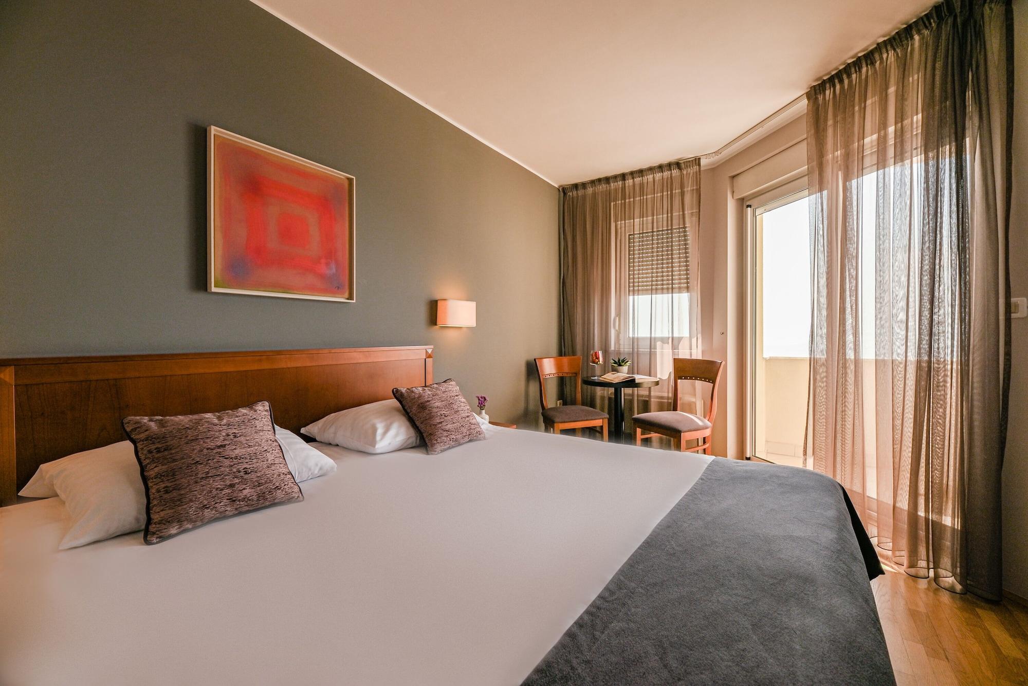 Hotel Laurus - Liburnia Опатия Экстерьер фото
